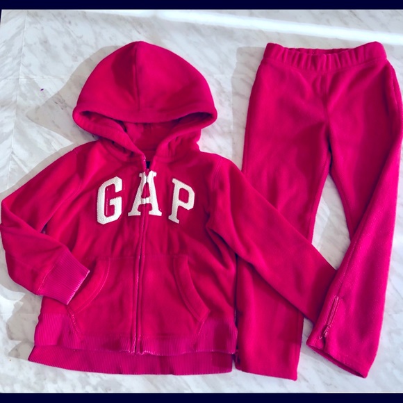 Girls Gap Fleece Sweater Pants Suit Size 4-5 yrs